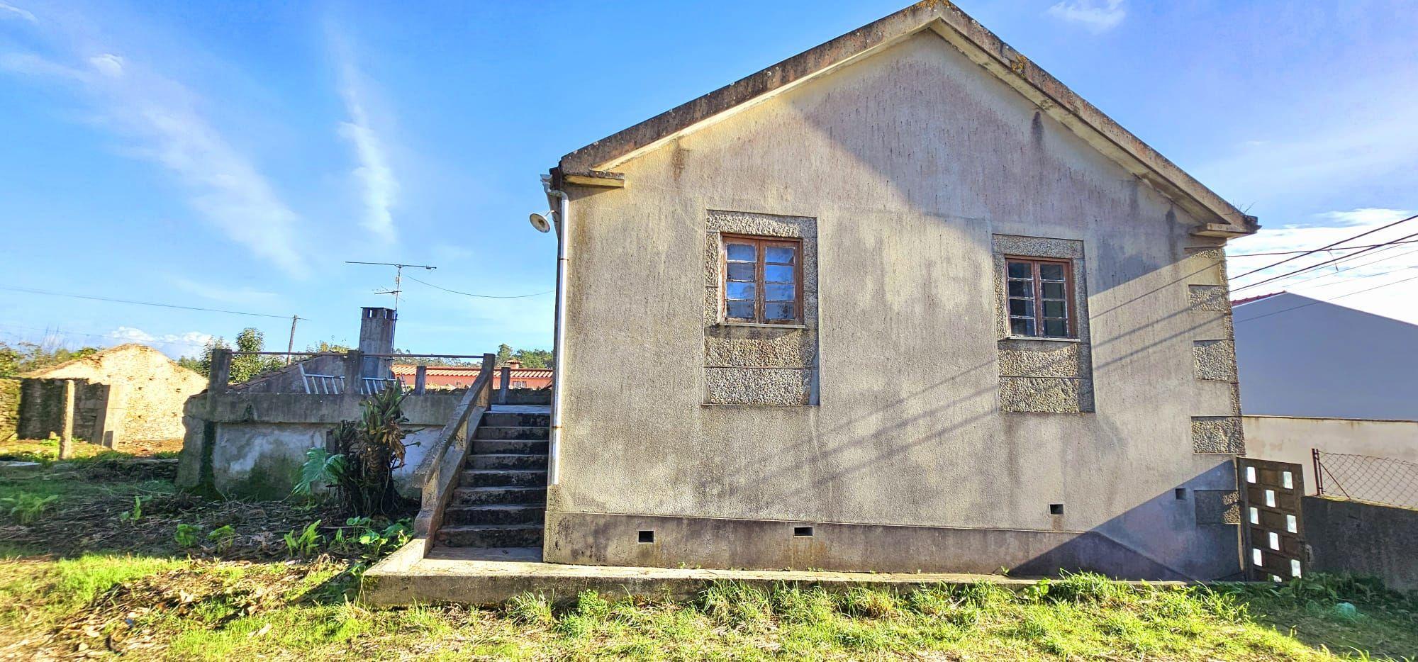 Casa para Recuperar em Braga, Ideal para Investimento - Image 7