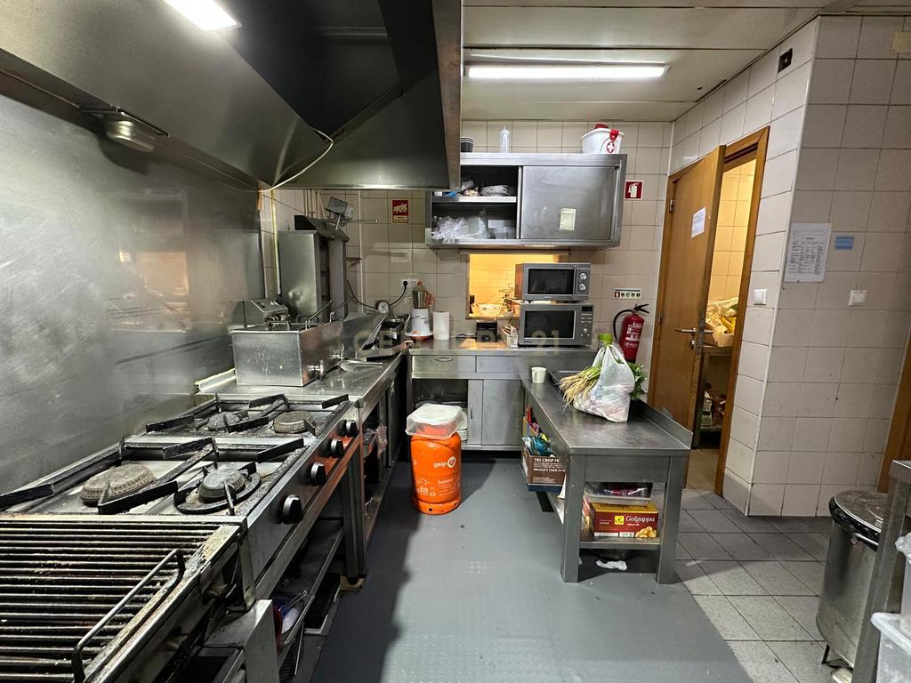Oportunidade de Investimento: Restaurante em Brandoa para Trespasse - Image 19