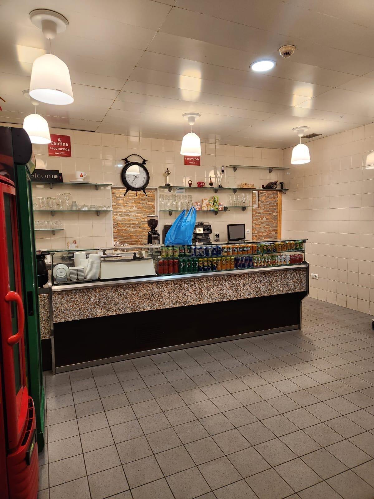 Oportunidade de Investimento: Restaurante em Brandoa para Trespasse - Image 3