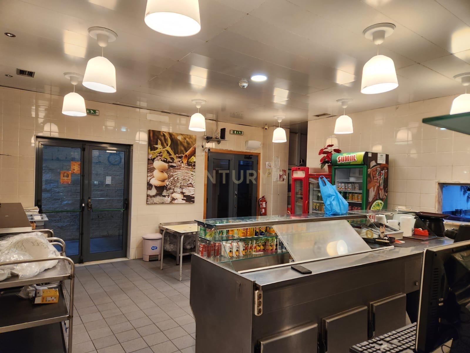 Oportunidade de Investimento: Restaurante em Brandoa para Trespasse - Image 4