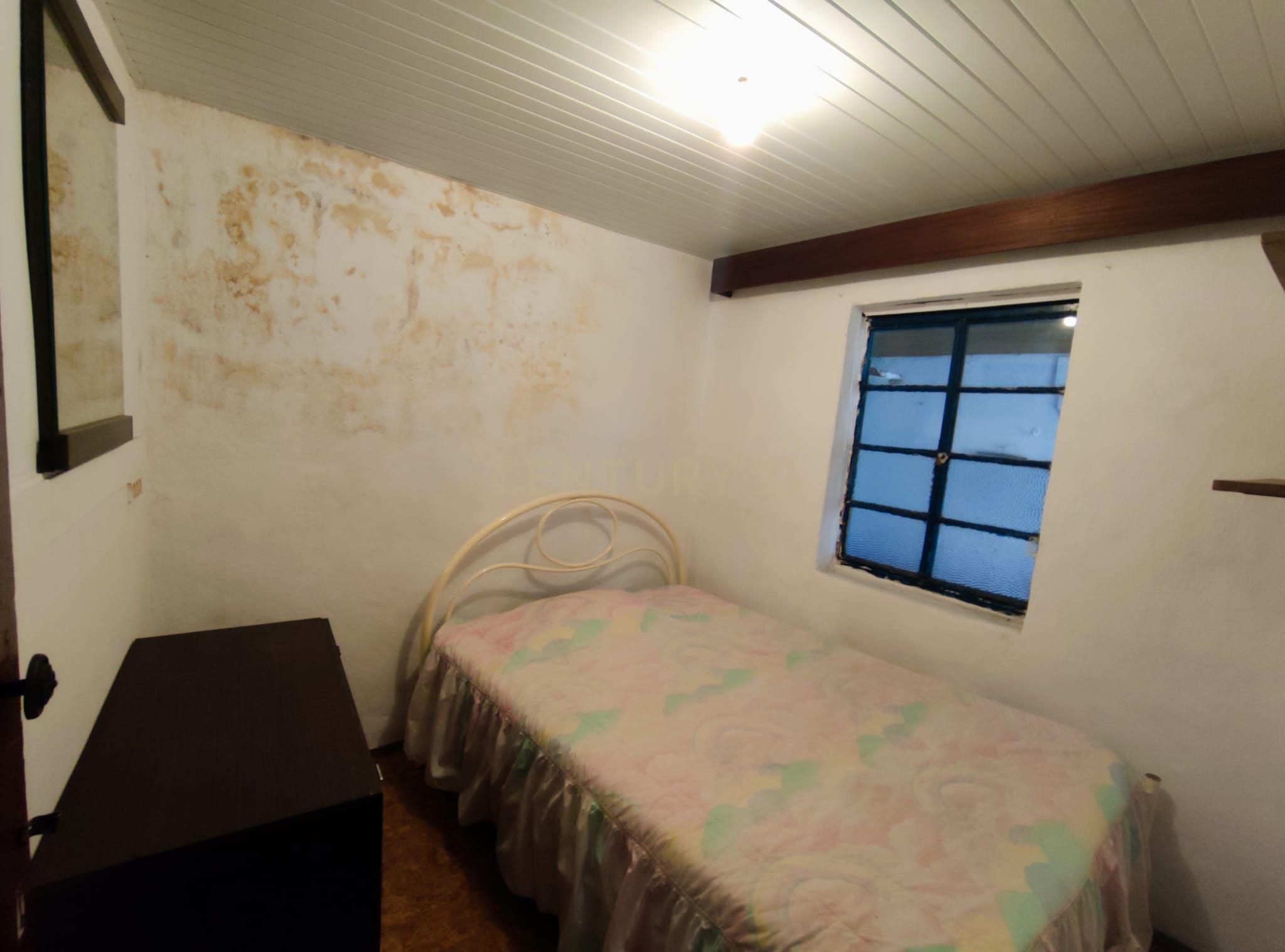 Moradia para renovação em Martim Pega, Sabugal - Image 9
