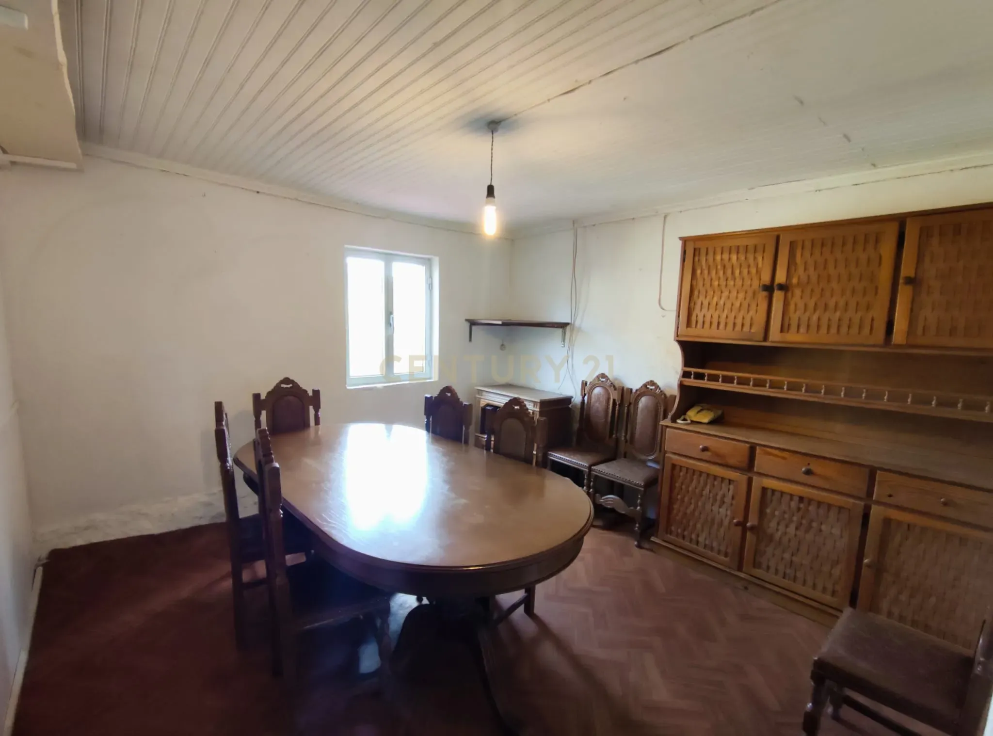 Moradia para renovação em Martim Pega, Sabugal - Image 1