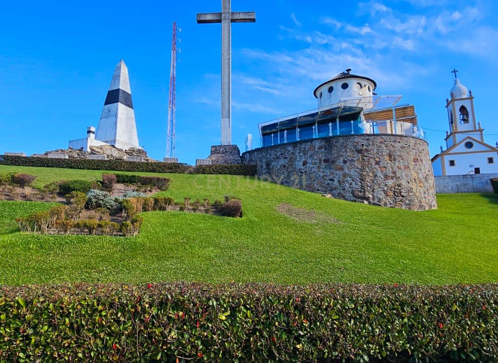 Terreno para Construção de Moradia de Luxo em Laúndos - Image 12