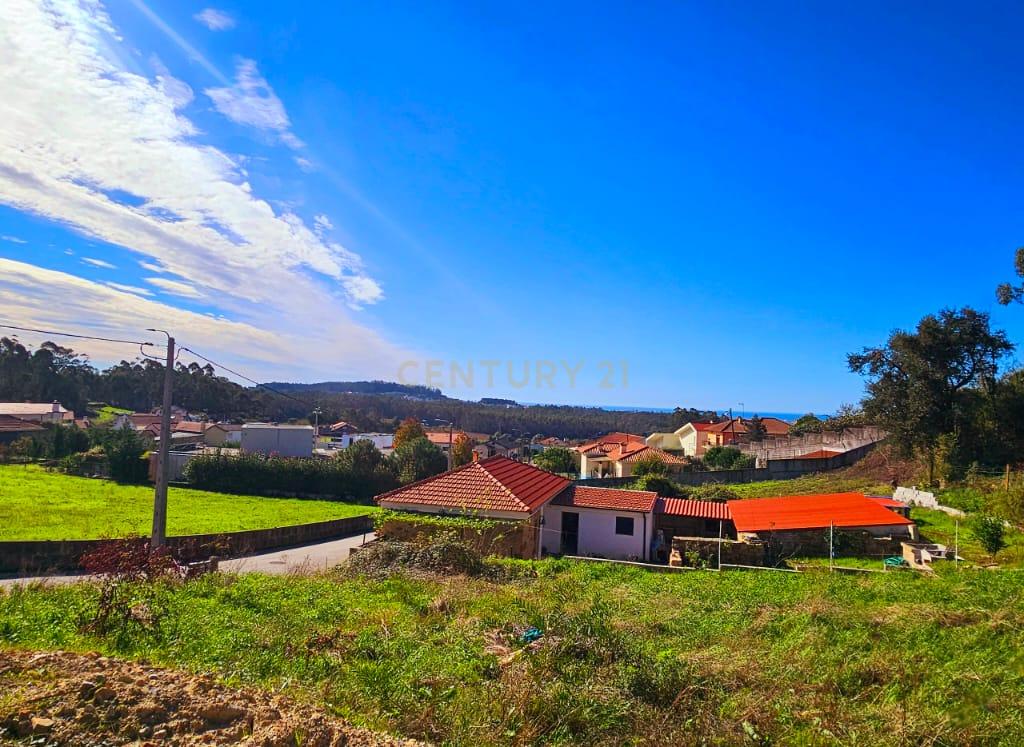 Terreno para Construção de Moradia de Luxo em Laúndos - Image 8