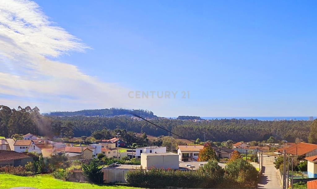 Terreno para Construção de Moradia de Luxo em Laúndos - Image 9