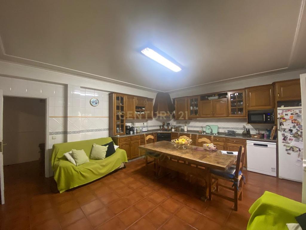 Moradia T4, Qtª Pires Marques, Castelo Branco - Image 6