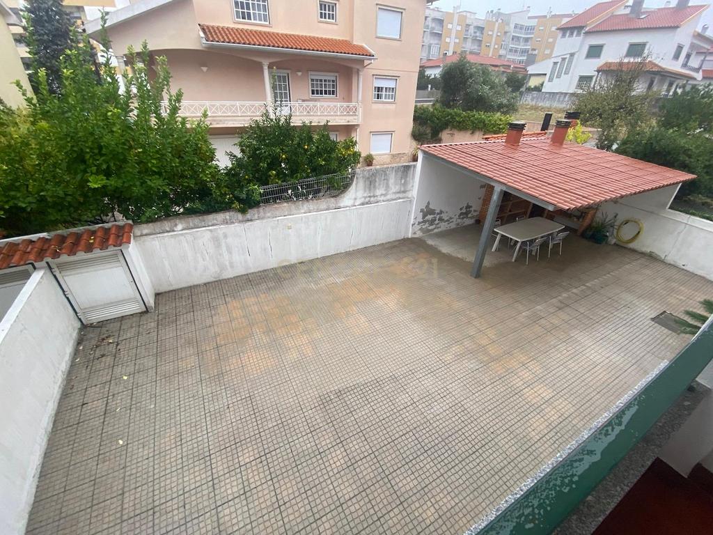 Moradia T4, Qtª Pires Marques, Castelo Branco - Image 22