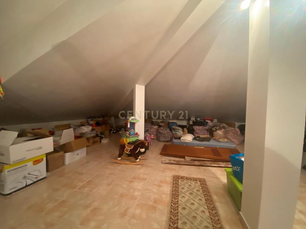 Moradia T4, Qtª Pires Marques, Castelo Branco - Image 18
