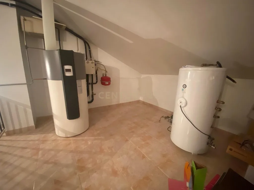 Moradia T4, Qtª Pires Marques, Castelo Branco - Image 16