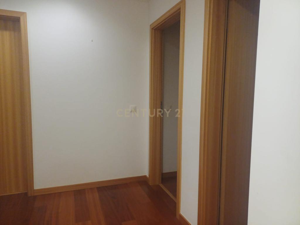 Excelente apartamento T3 - Com Parqueamento - MOBILADO - Image 9