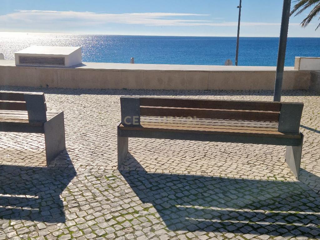 Prédio no Centro de Sesimbra – A 2 Minutos da Praia do Ouro - Image 12