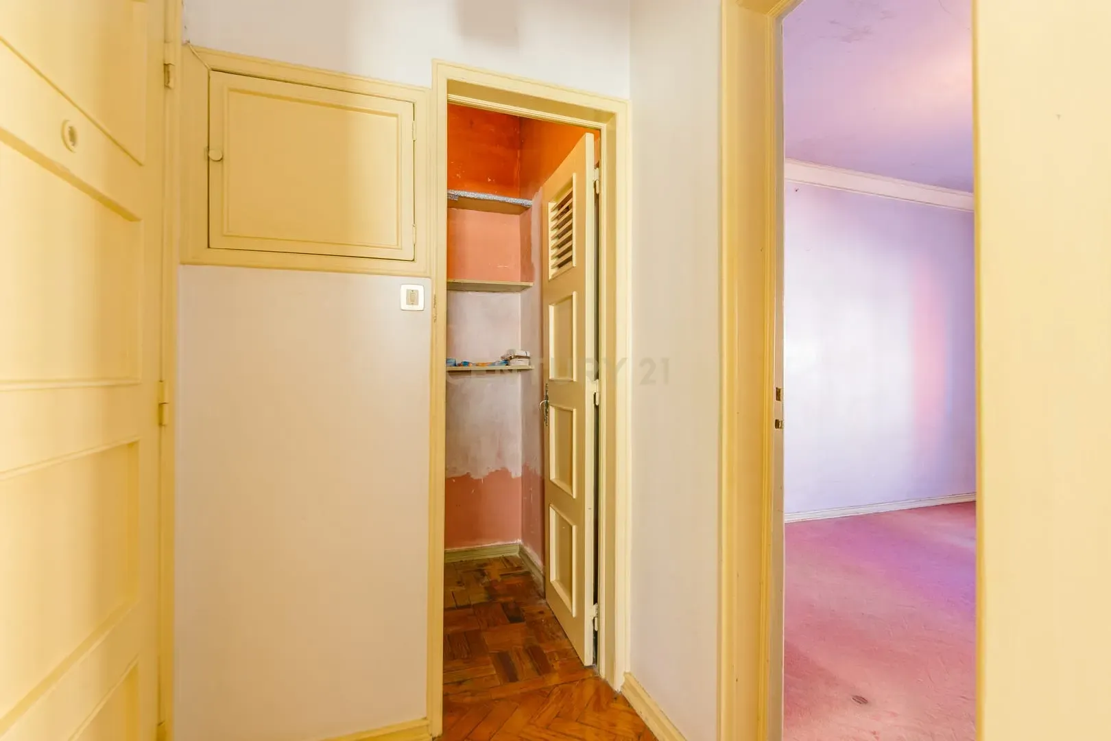Apartamento T1 no Centro da Graça - Oportunidade de Renovação e Valorização - Image 27