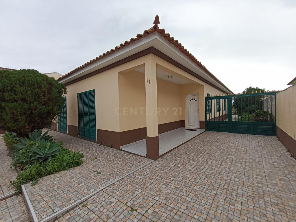 Moradia T4 em Rabo de Peixe, no concelho da Ribeira Grande! - Image 30