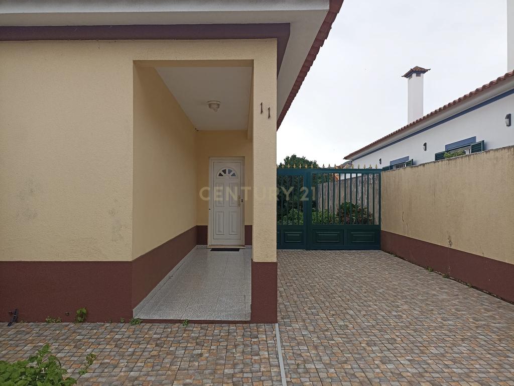 Moradia T4 em Rabo de Peixe, no concelho da Ribeira Grande! - Image 32