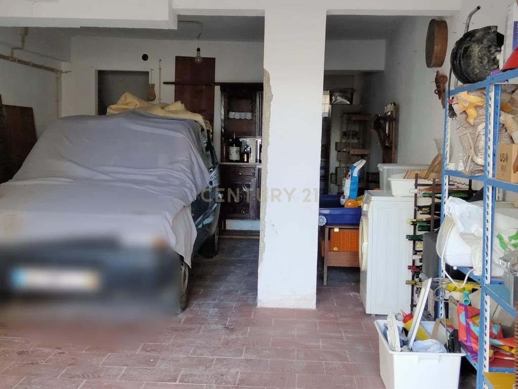 Garagem em Alhos Vedros - Image 1
