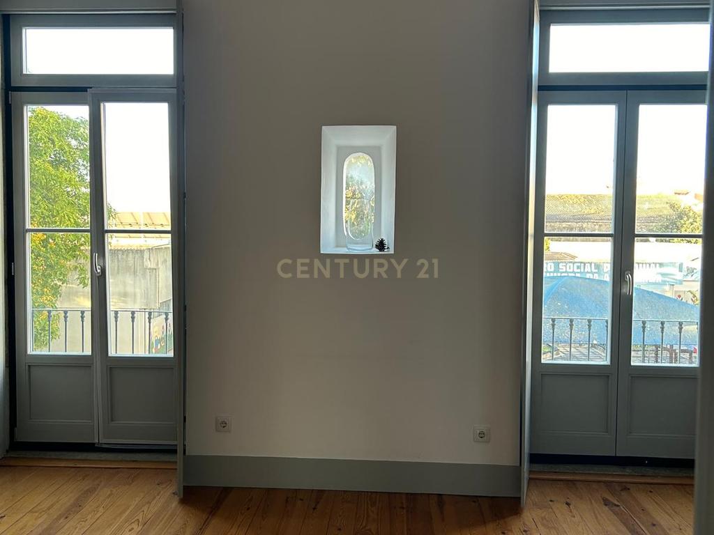undefined - Image 2
