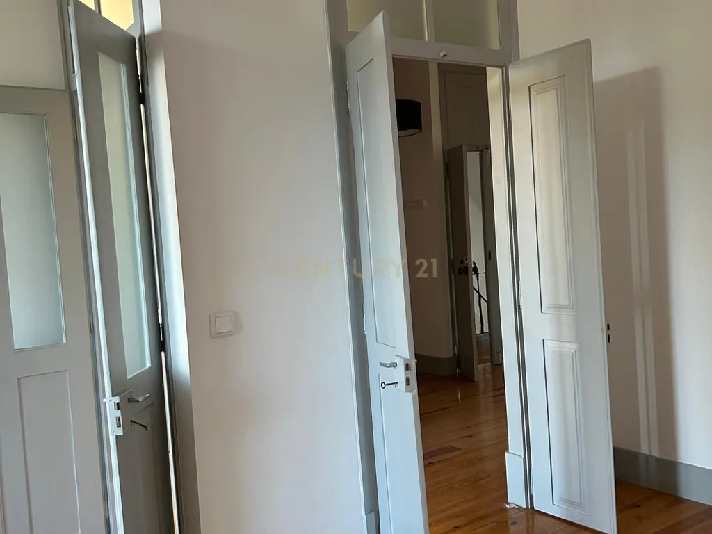 undefined - Image 3