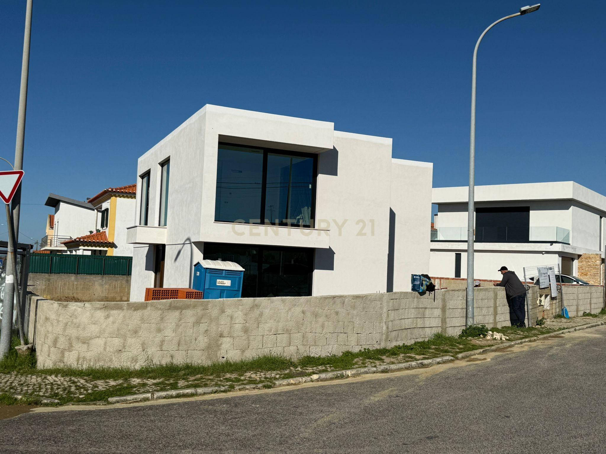 Moradia de Luxo T4 com Piscina - Sintra/Magoito - Image 3