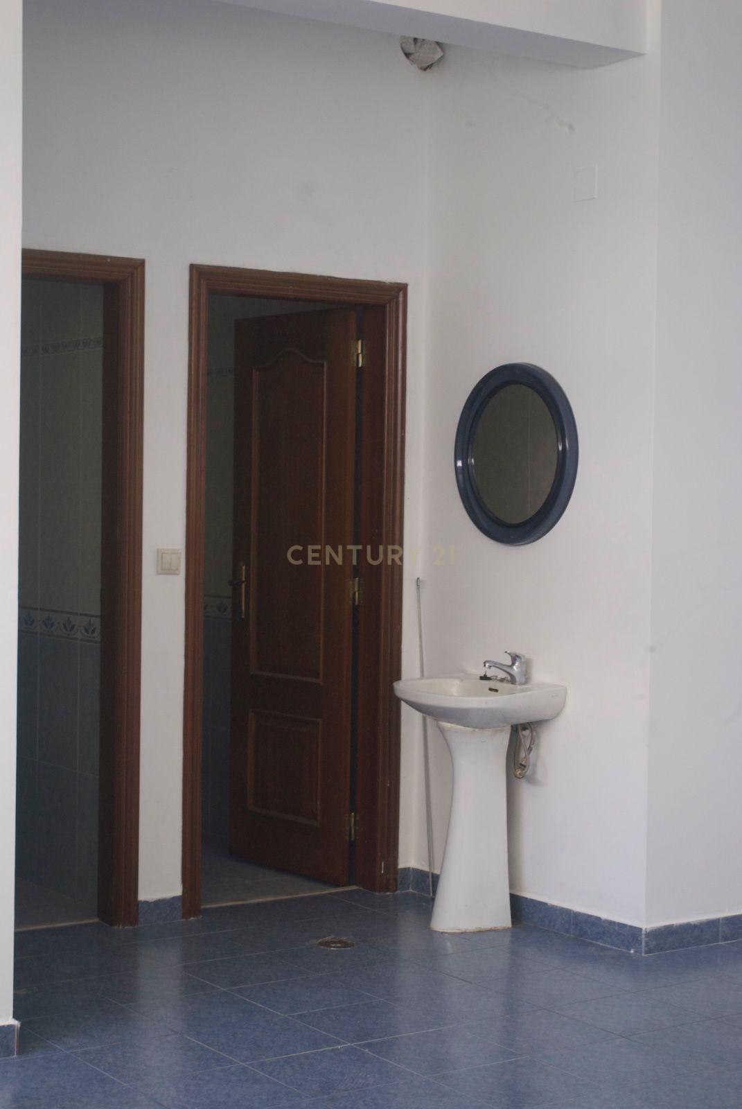 Loja em Setúbal com 88,62m² e 2 casas de banho - Image 7