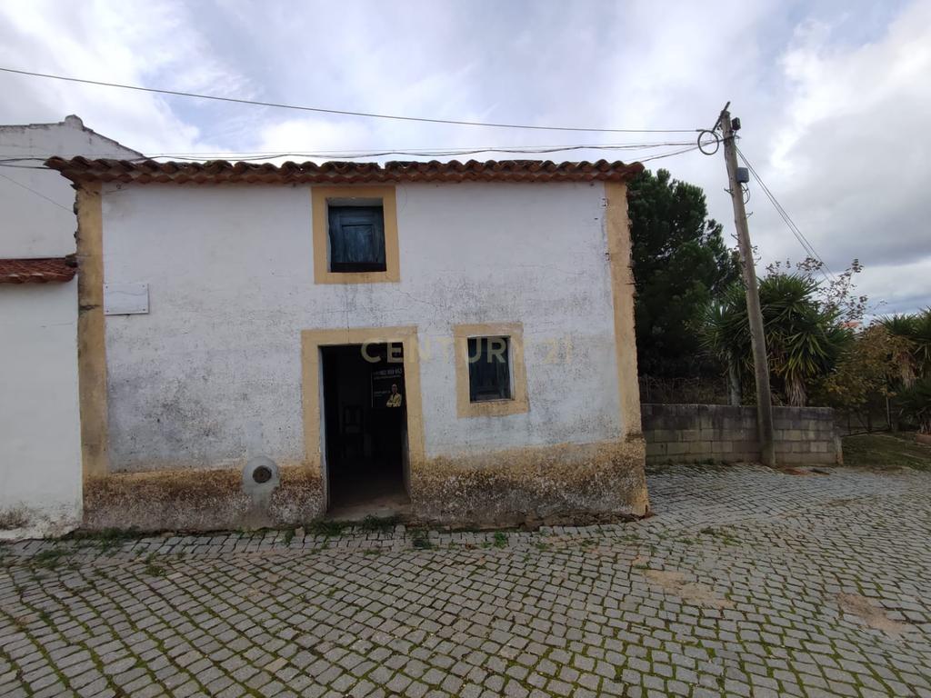 Moradia para reconstrução, Monte Fidalgo/Perais, Vila Velha de Ródão - Image 1