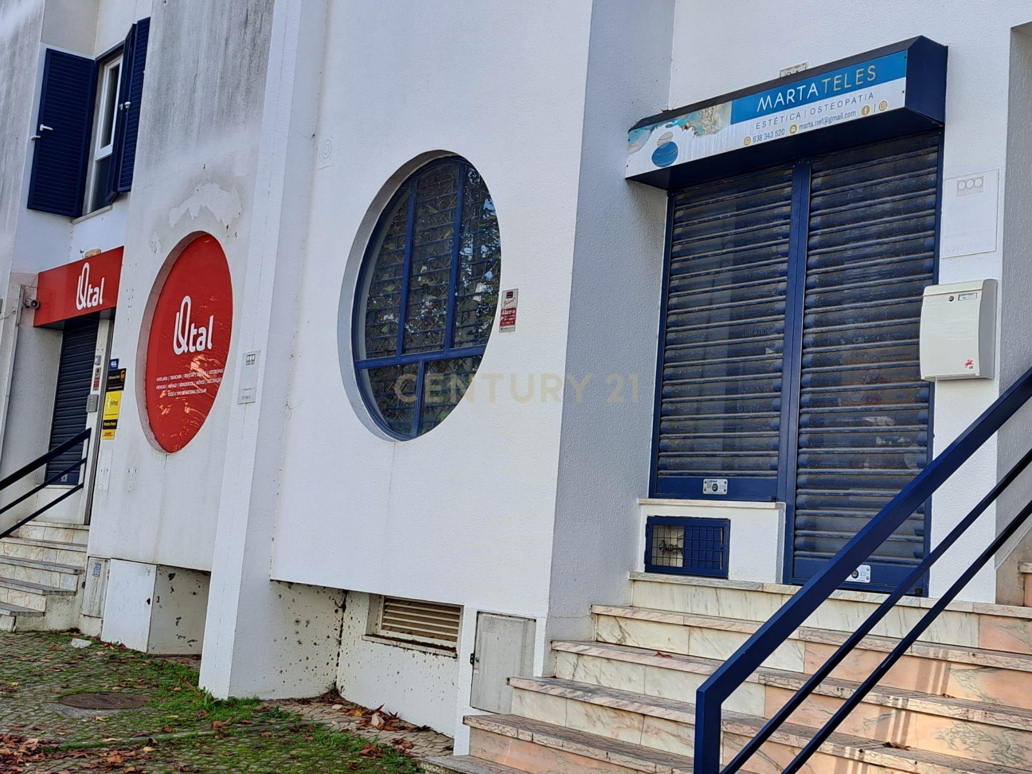 Loja em Setúbal com 88,62m² e 2 casas de banho - Image 3