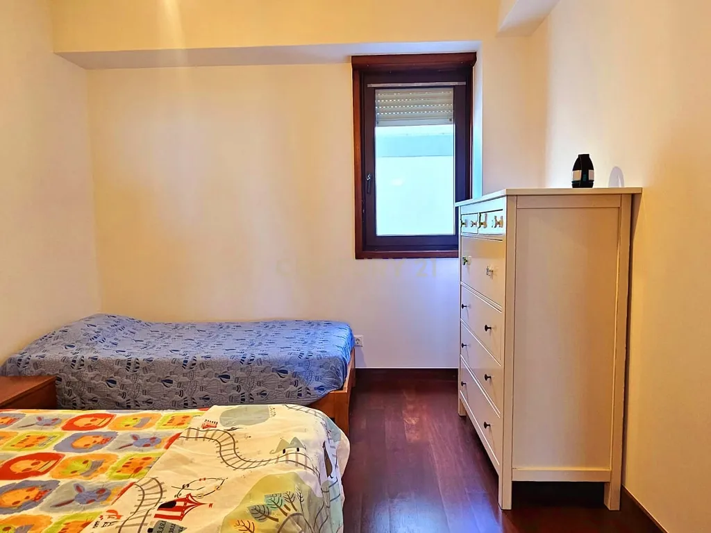 Apartamento com três quartos em Primeira Linha de Mar - Image 14
