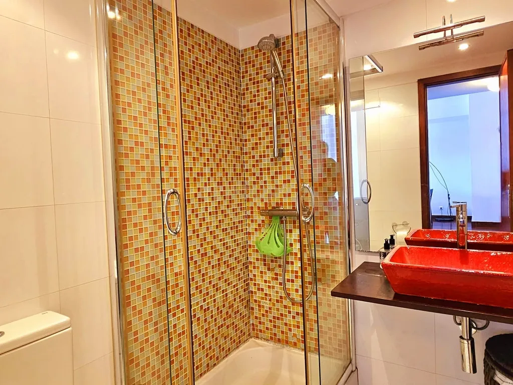 Apartamento com três quartos em Primeira Linha de Mar - Image 18