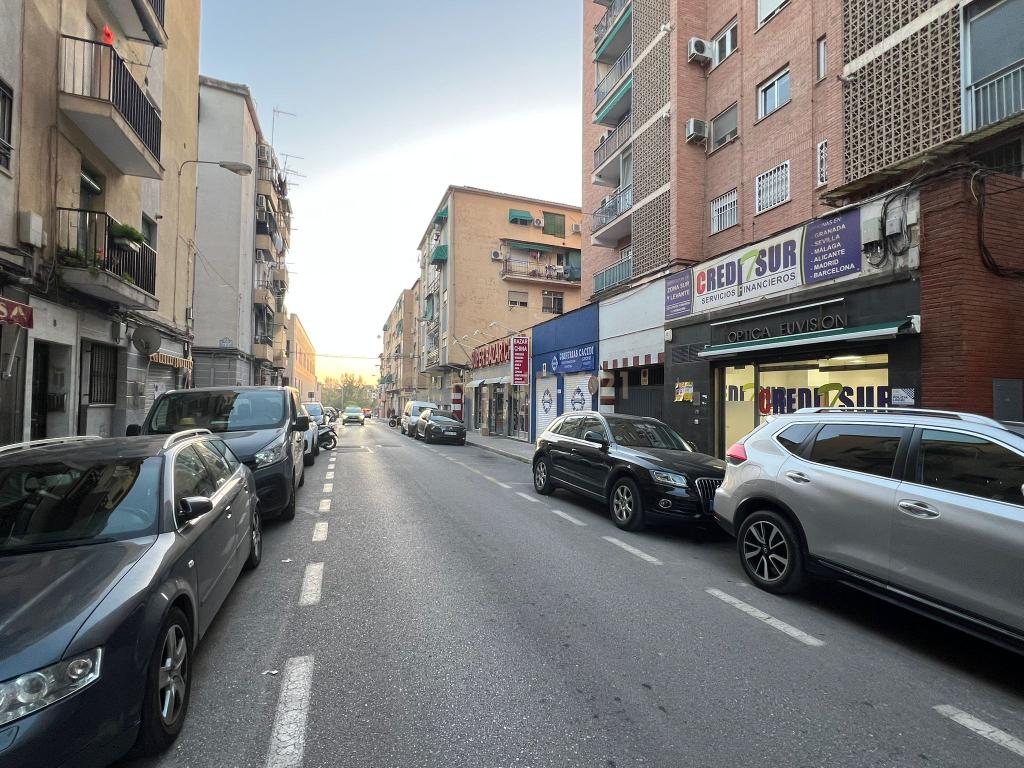 undefined - Image 6