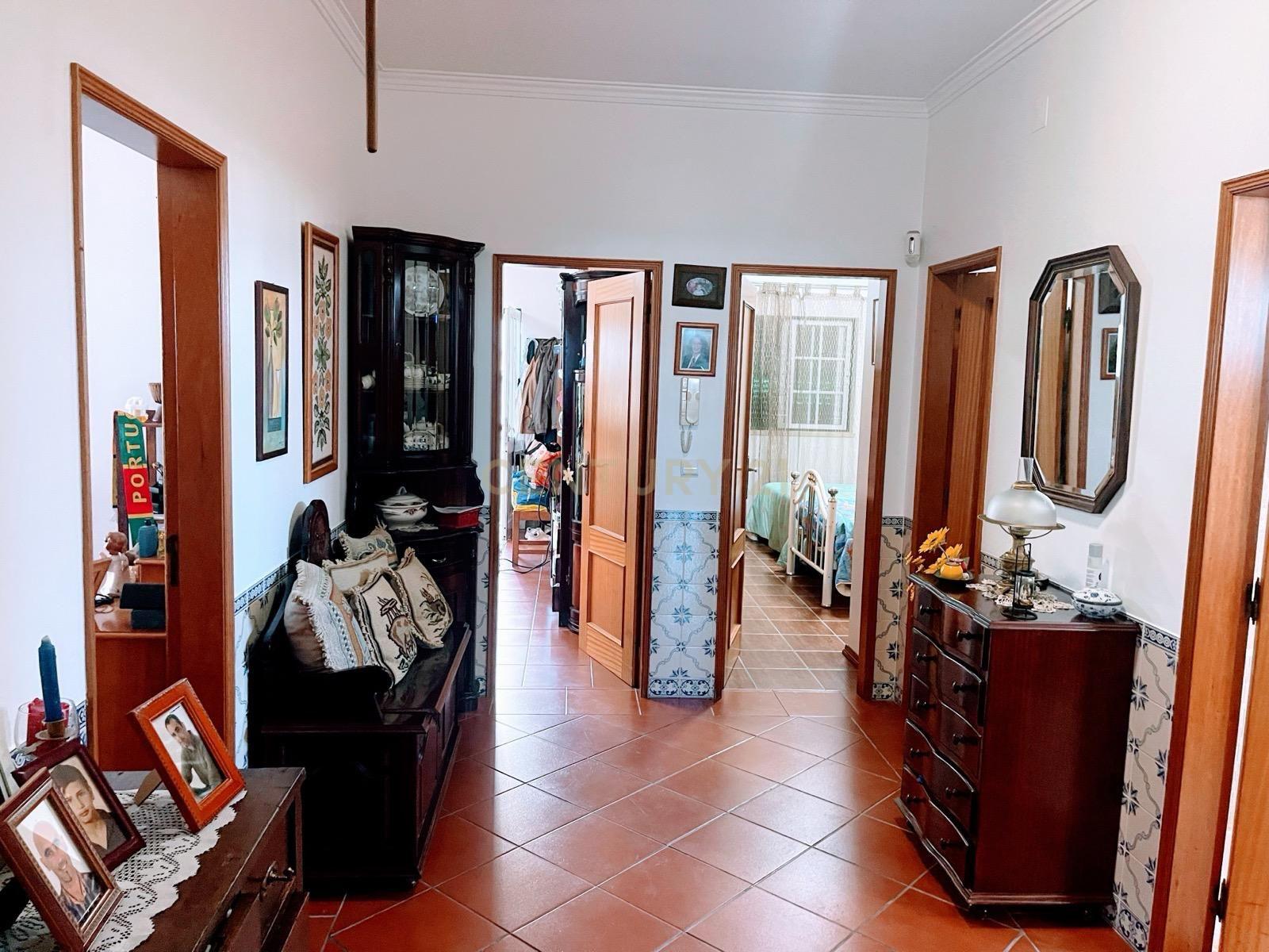 Moradia T3 no centro das Fazendas de Almeirim - Image 7