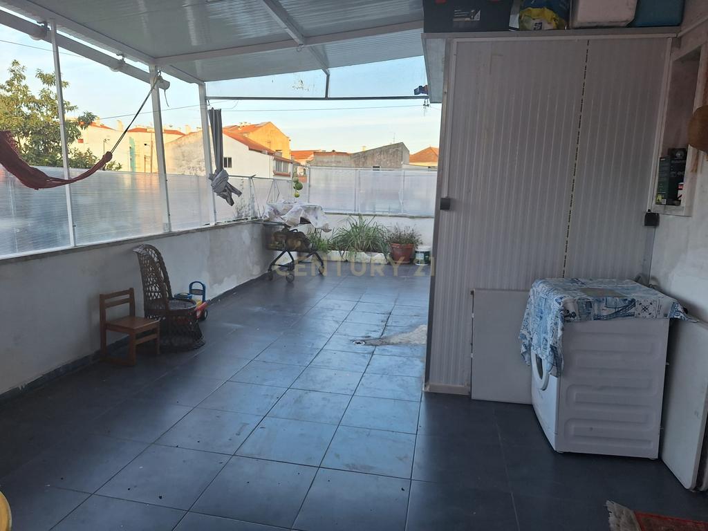 Apartamento T3 no R/C com Logradouros (frente e trás) no Casal do Marco, Seixal - Setúbal - Image 18