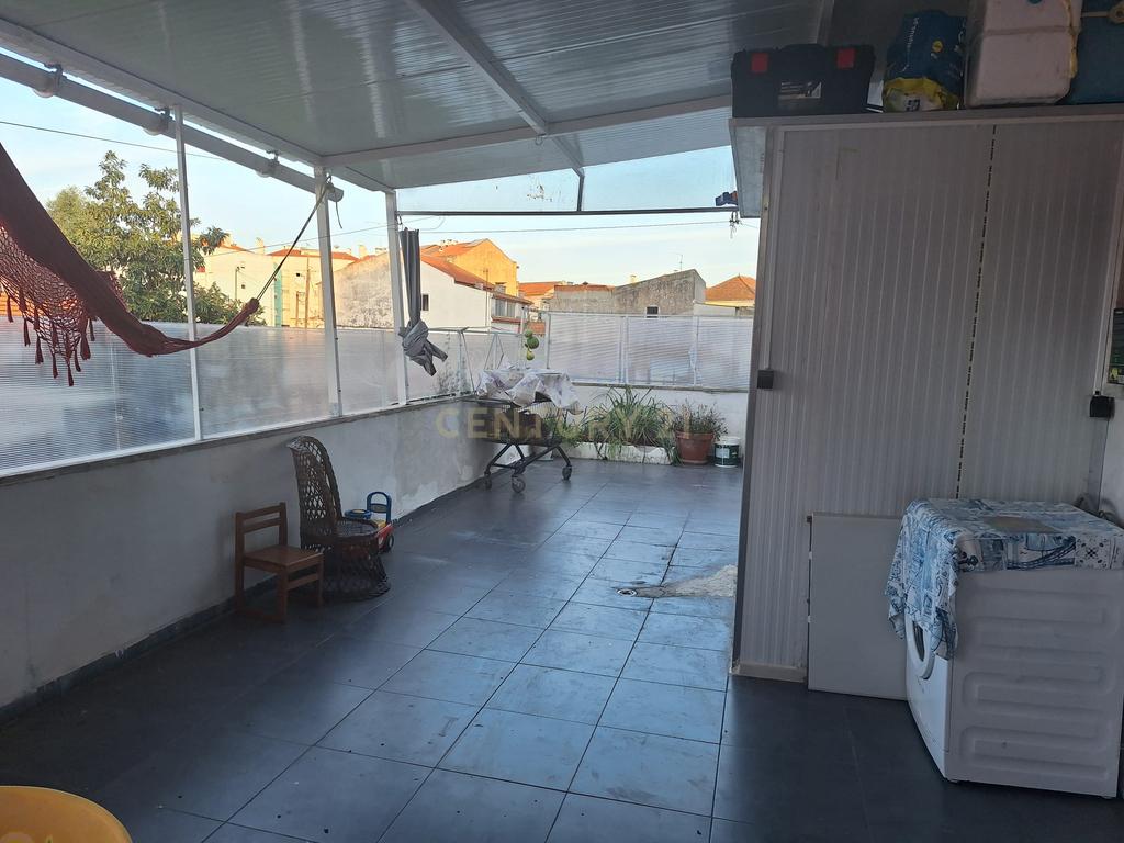 Apartamento T3 no R/C com Logradouros (frente e trás) no Casal do Marco, Seixal - Setúbal - Image 19