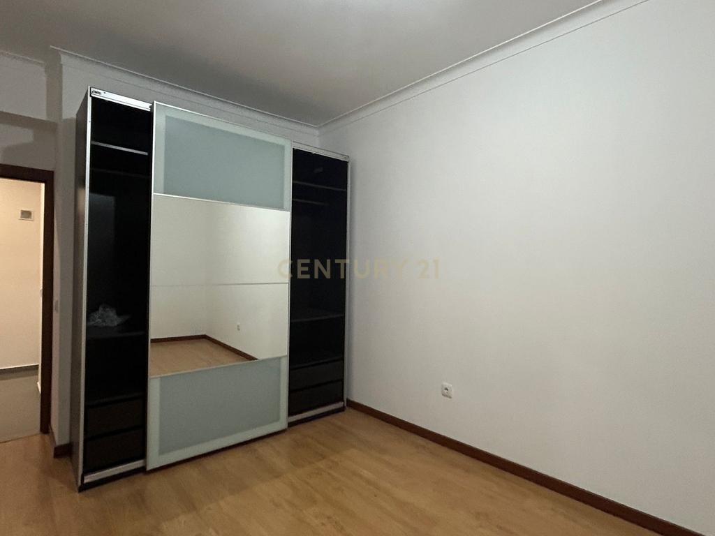 Apartamento T3 no centro de Viseu - Image 6