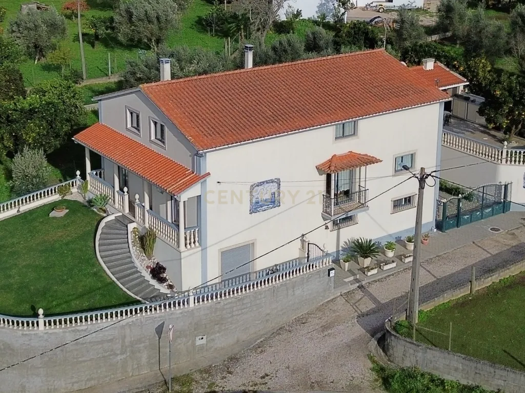 Encantadora MoradiaT4 Barros da Paz- Pombal - Image 42