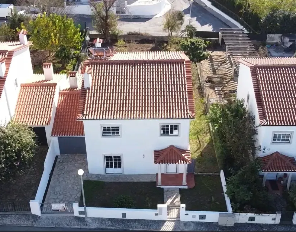 Moradia T5 situada no Aldeamento Bela Vista, Lameira -Alcobaça - Image 23