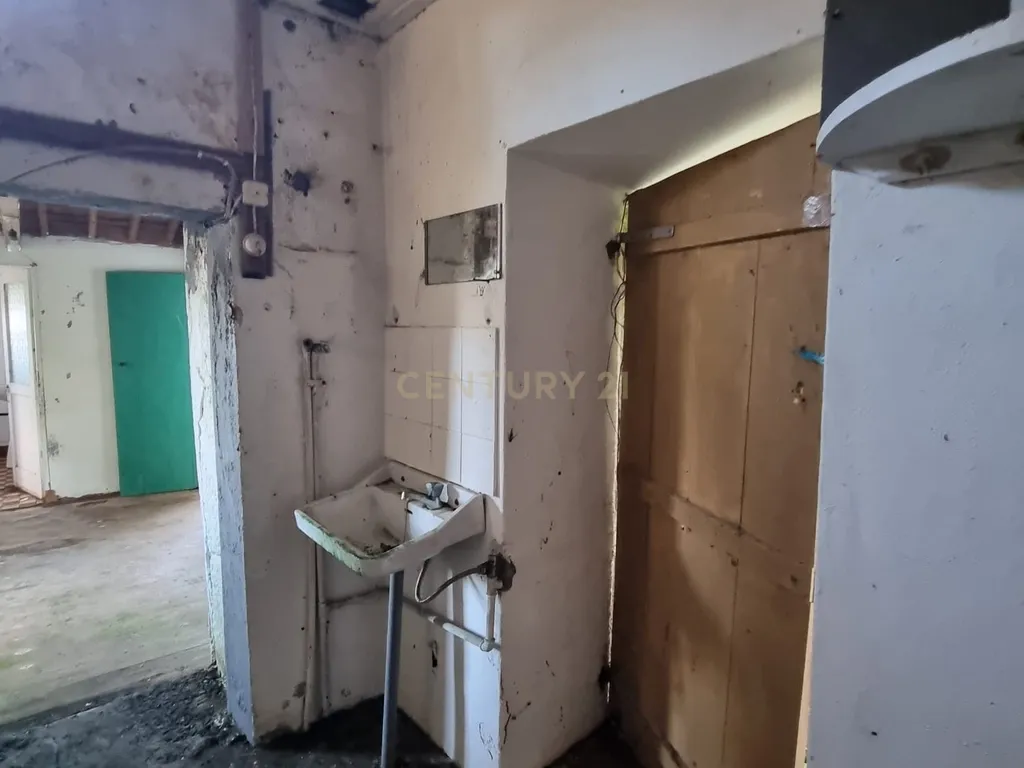 Esplêndida moradia c/ projeto. - Image 11