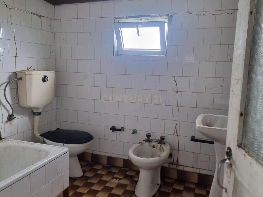 Esplêndida moradia c/ projeto. - Image 12