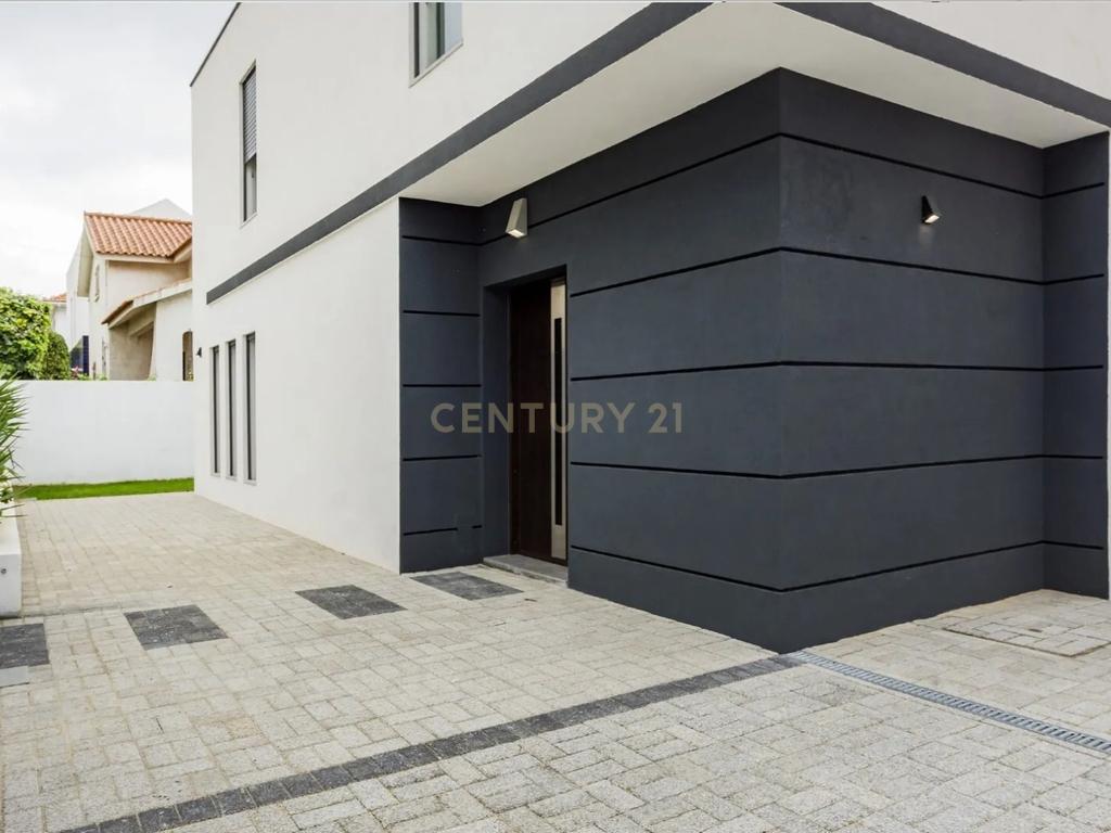 Moradia T3 -  Excelente oportunidade de investimento, perto do centro de Cascais! - Image 24