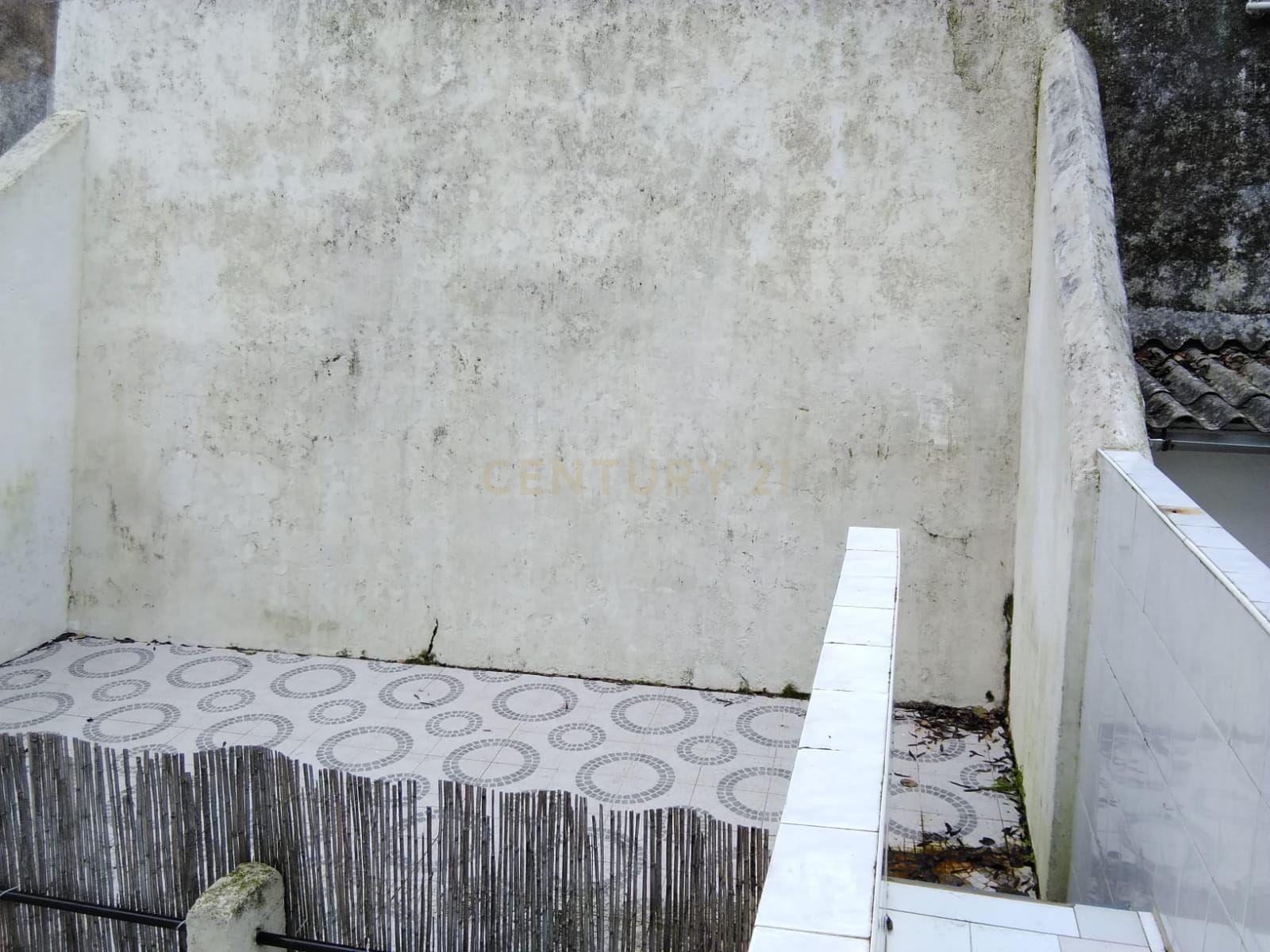 Fotografia 11 de T2 com Terraço para Arrendamento na Cova da Piedade