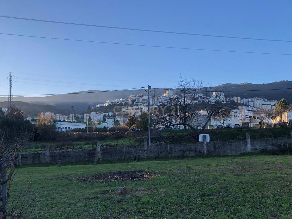 Terreno Urbano na Covilhã - Image 10