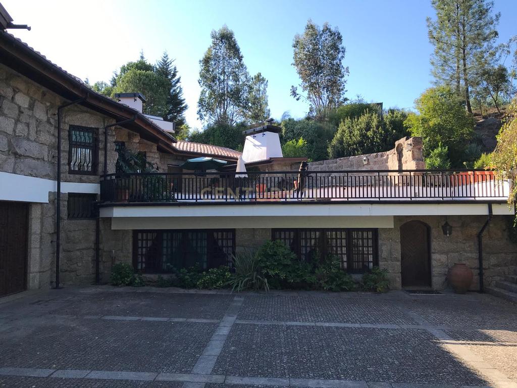 Herdade em Moreira de Cónegos – Moradia com 4 Frentes com Piscina 6 Hectares de terreno ideal para Organização de eventos, Alojamento local , boutique hotel etc - Image 13