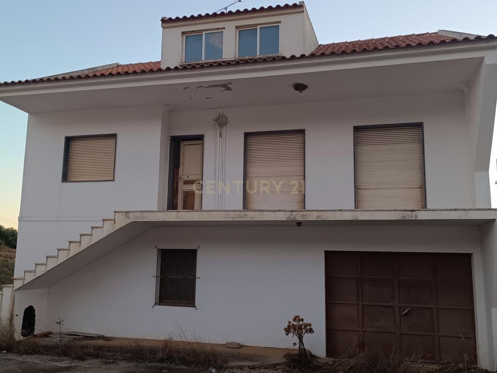 RESERVADO - Moradia T3 com garagem por concluir em São Clemente, Loulé - Image 5