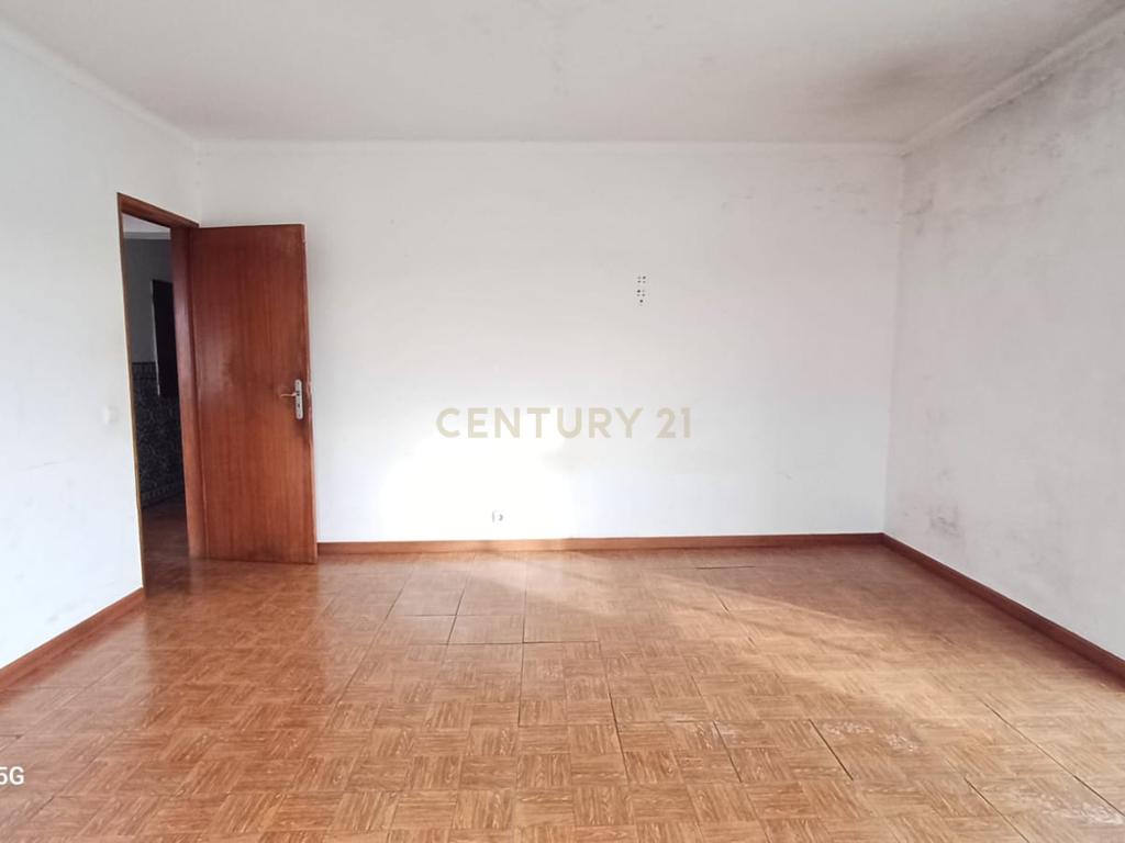 Apartamento T3 em Rio Maior - Image 13