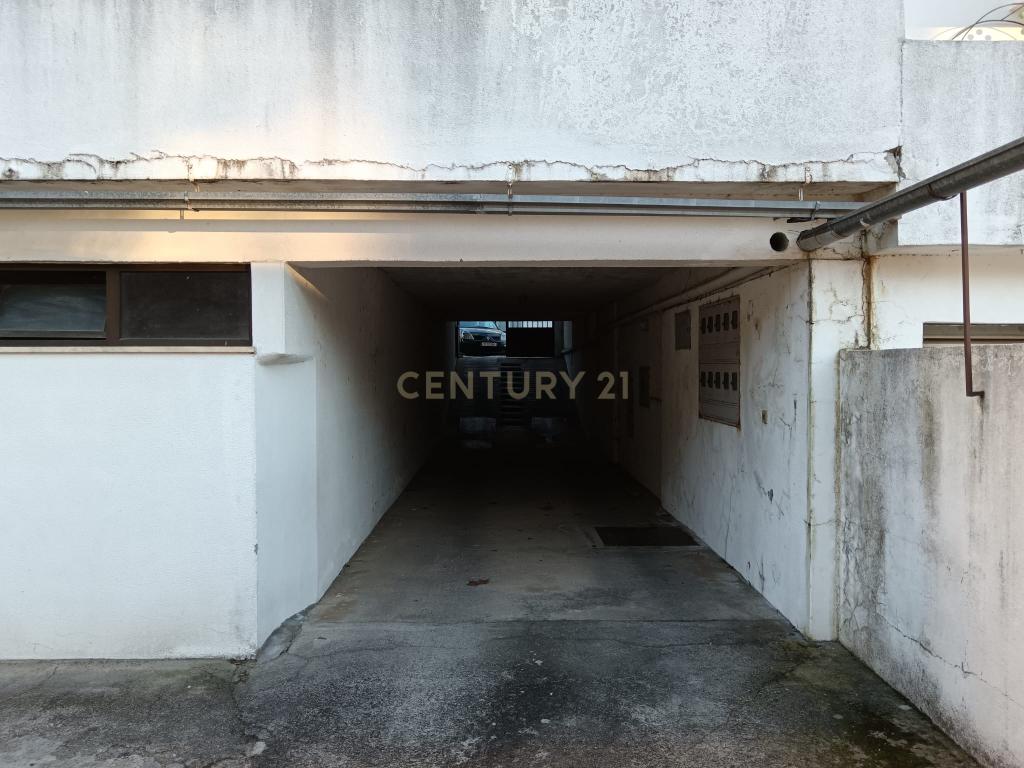 Garagem com 17 m2 na Av, da Carapalha em Castelo Branco - Image 3