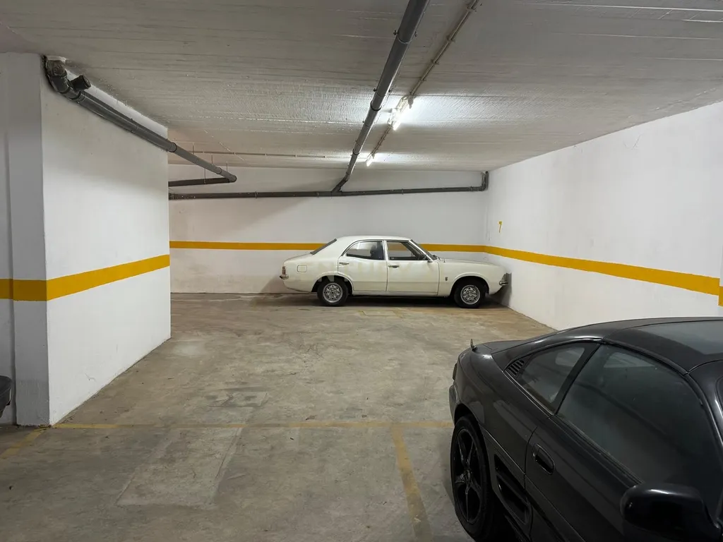 Garagem - 7 lugares de Parqueamento São Marcos - Sintra - Image 7