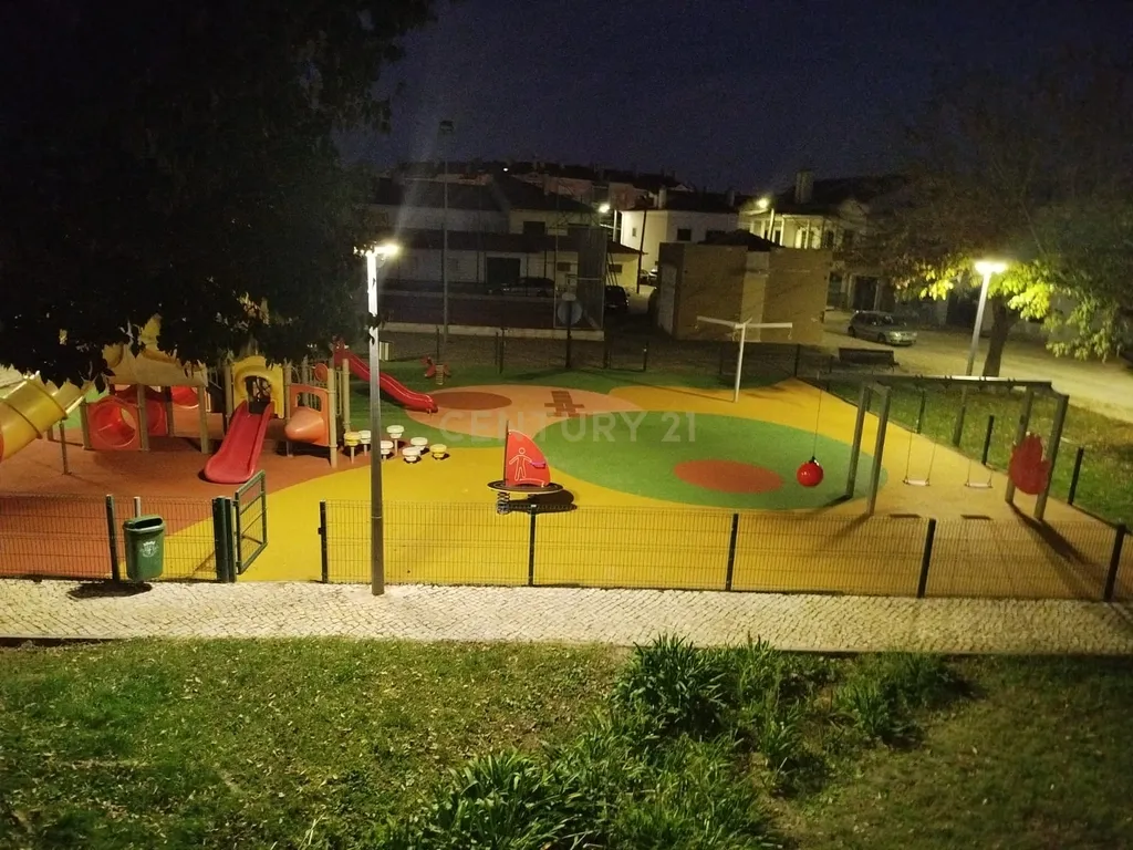 Apartamento de 3 assoalhadas 1º Andar em Samora Correia - Image 6