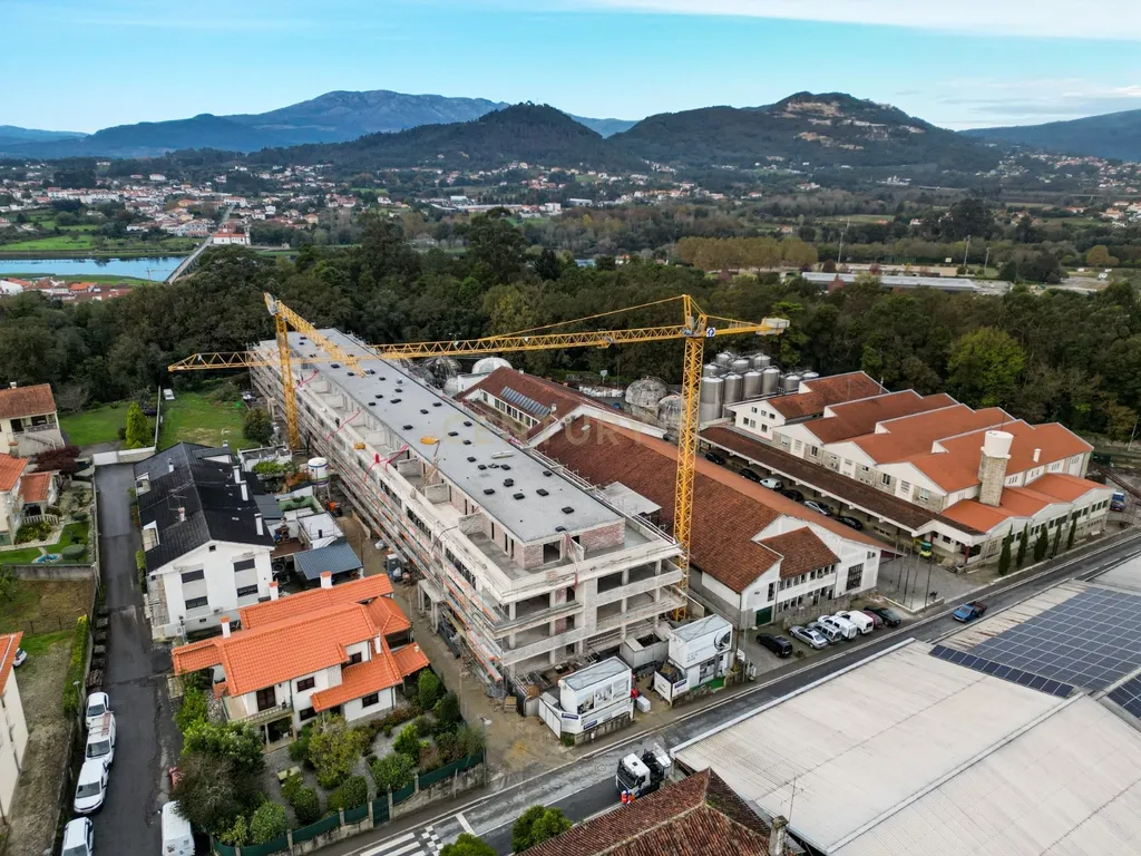 Varandas do Conde T2 Duplex 152,10 m2 no centro de Ponte de Lima - Image 4