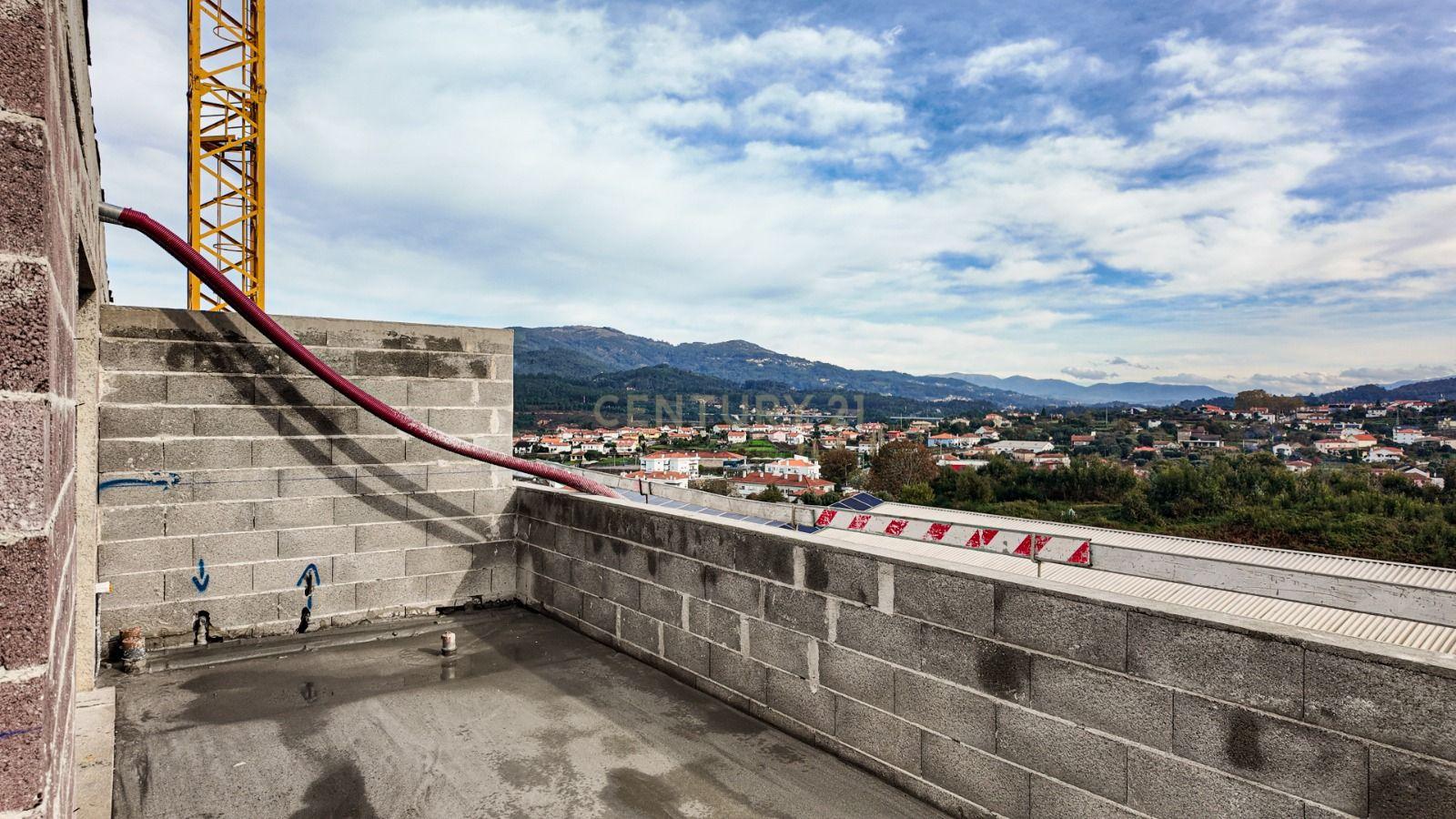 Varandas do Conde T2 Duplex 157 m2 com varanda e terraço no centro de Ponte de Lima - Image 19