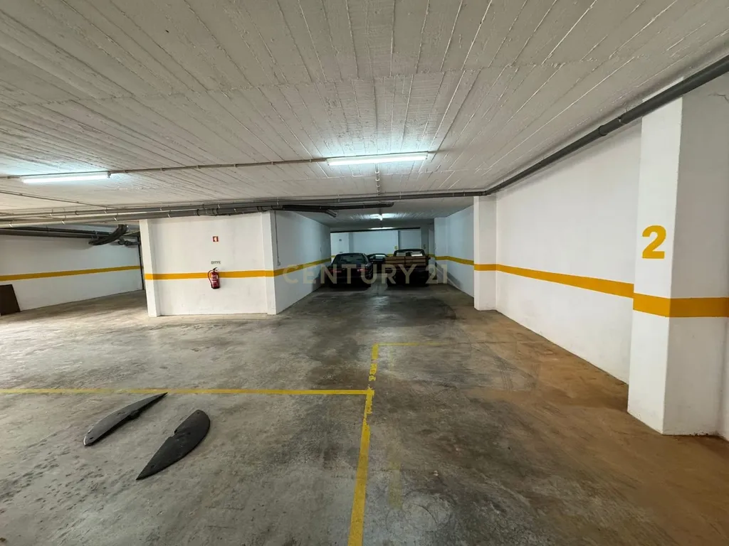 Garagem - 7 lugares de Parqueamento São Marcos - Sintra - Image 20