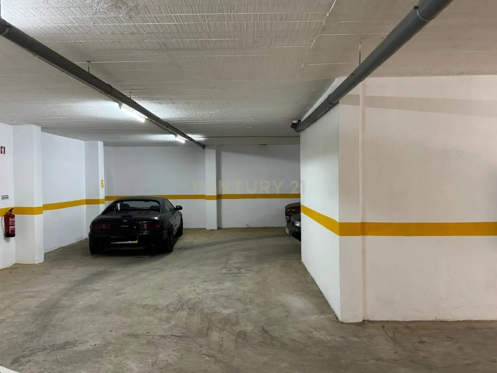 Garagem - 7 lugares de Parqueamento São Marcos - Sintra - Image 19