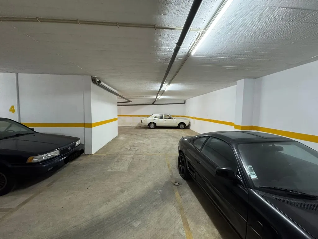 Garagem - 7 lugares de Parqueamento São Marcos - Sintra - Image 16